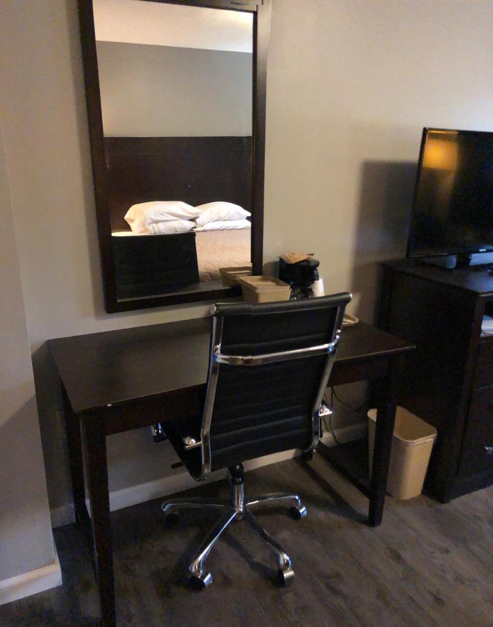 Deerfield Inn And Suites - Fairview Екстериор снимка